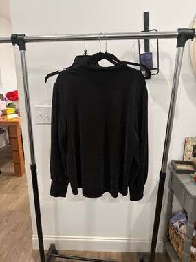 maurices Women's Plus 2X Black Metallic Sparkle Mock Neck Lantern Sleeve Top